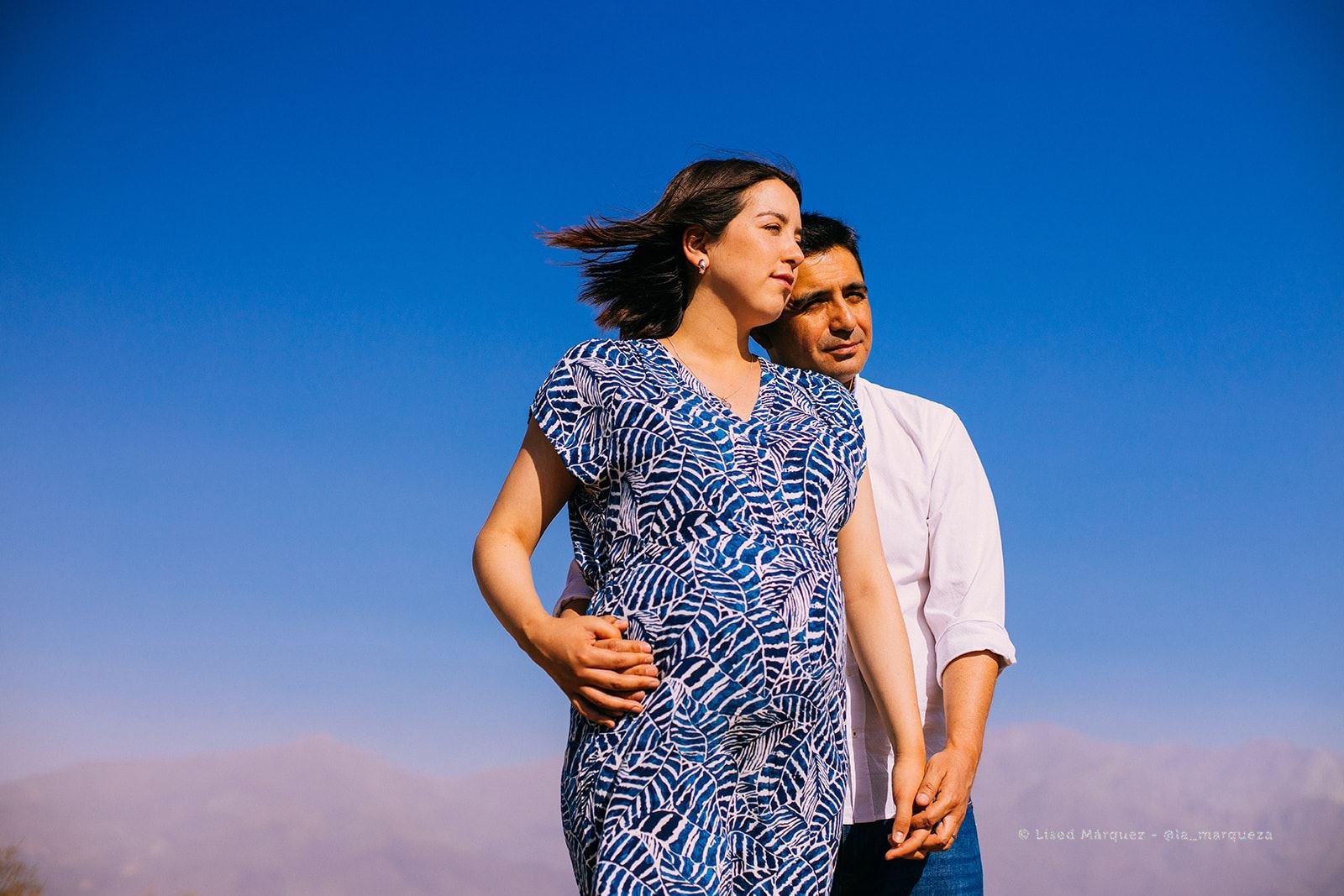 Sesión de maternidad en el Cerro San Cristóbal, Santiago